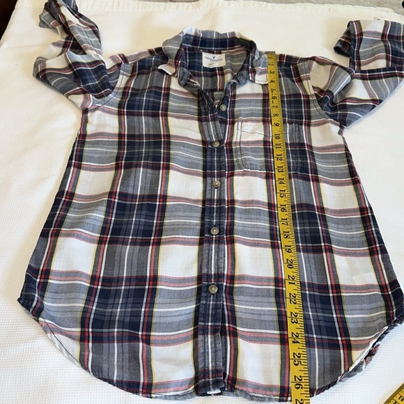 Aeo boyfriend fit button down shirt plaid blue white red in XS cotton blend - Picture 7 of 10